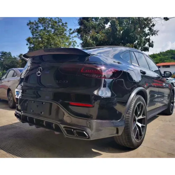 Benz GLC COUPE 改裝碳纖維後下巴