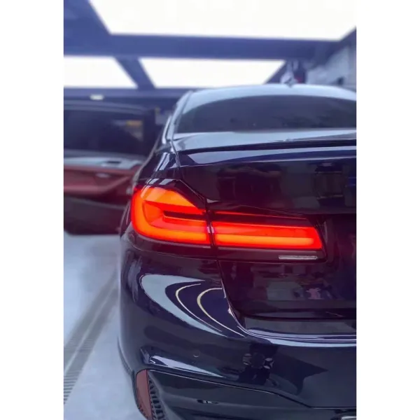 BMW G30 5系 原廠LCI新款 紅黑尾燈