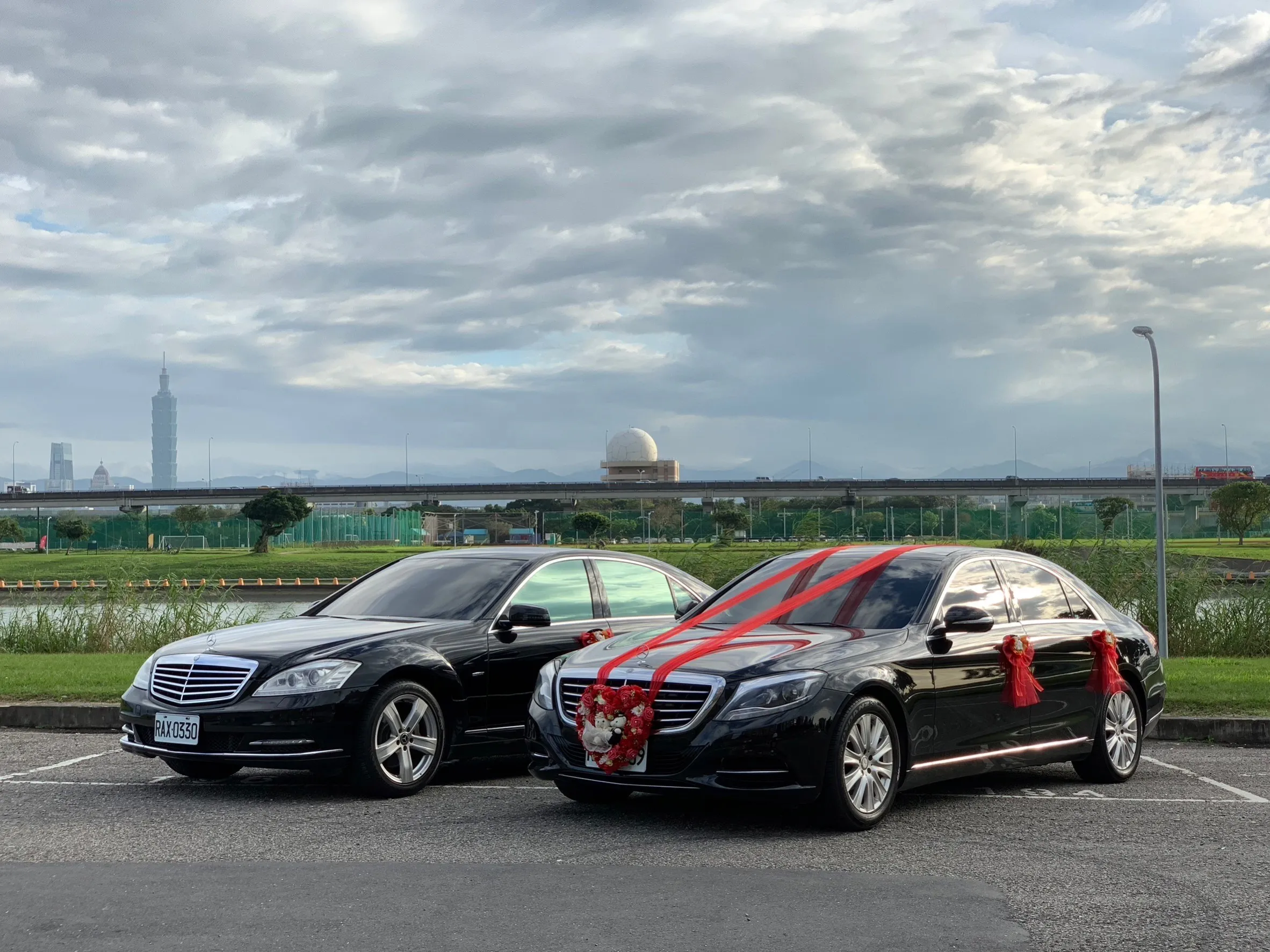 W222賓士S350L加長型+W221賓士S350L加長型二台