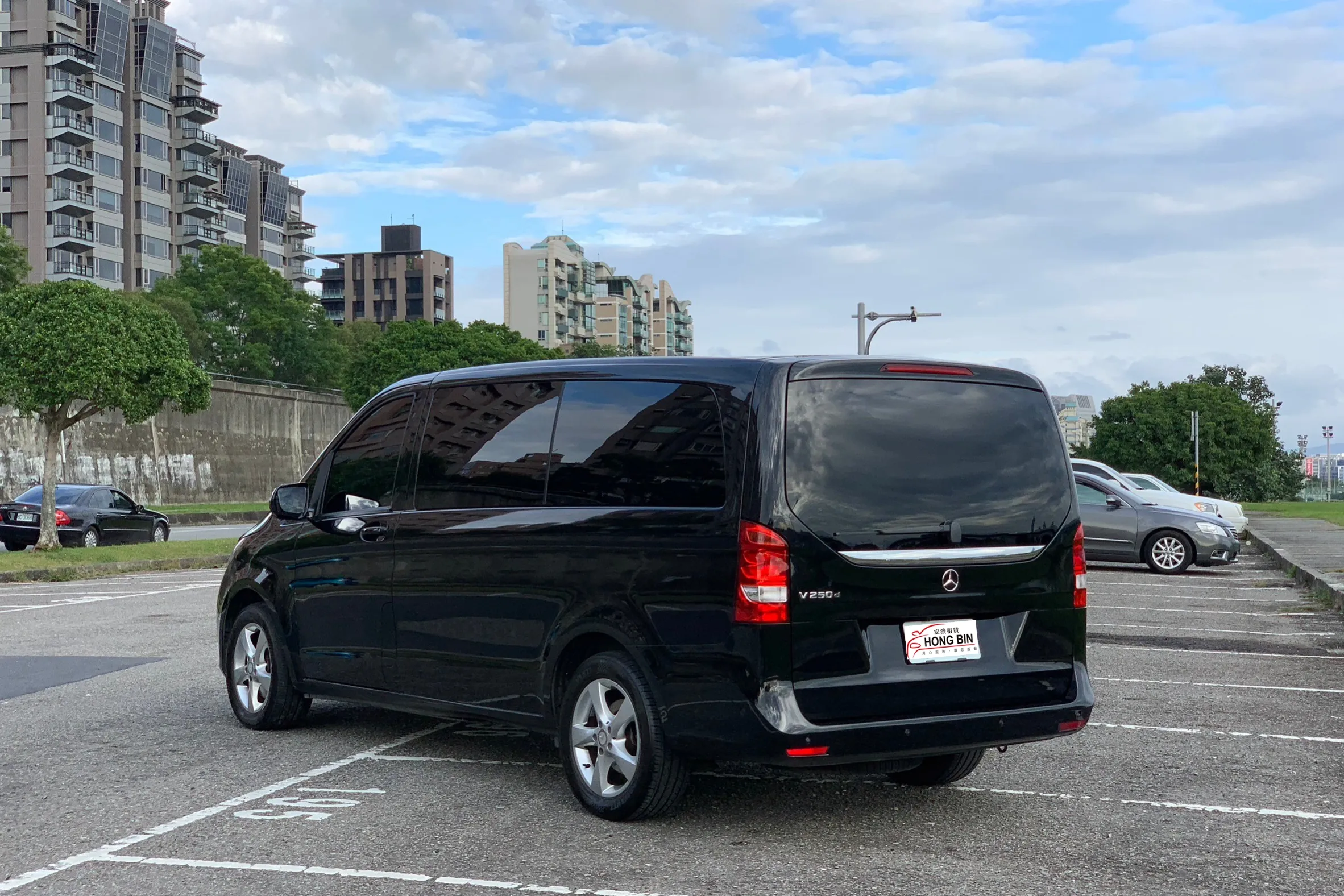 賓士V250d / Vito 八人座