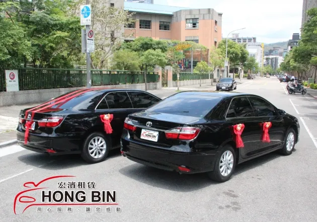 LEXUS ES 豪華轎車 一台+ TOYOTA CAMRY 高級轎車 五台