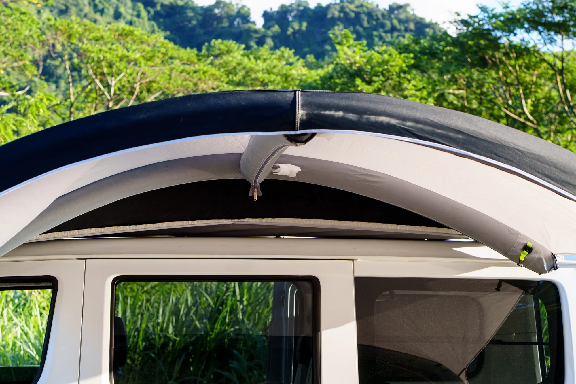 DOMETIC Sunshine AIR Pro VW 充氣車邊帳（小型）