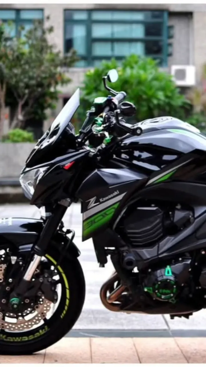  Kawasaki Z800