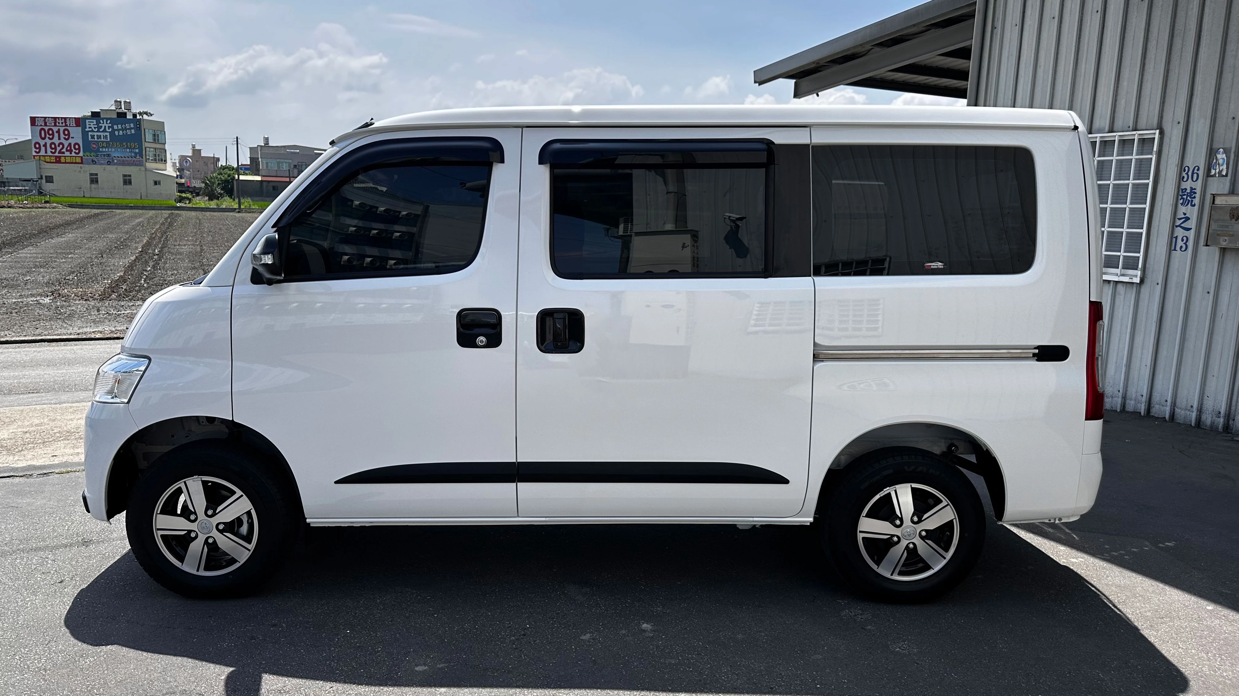 進口特仕版車身立體護條(5件式)