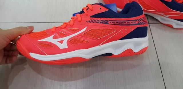mizuno羽球鞋 女鞋 型號：V1GC177001G
