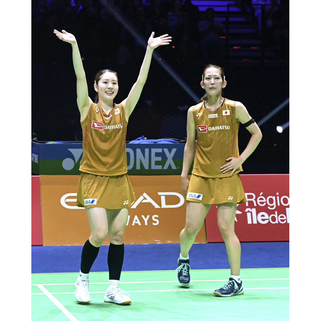 韓版YONEX 羽絨外套 特價$3280 質感很棒