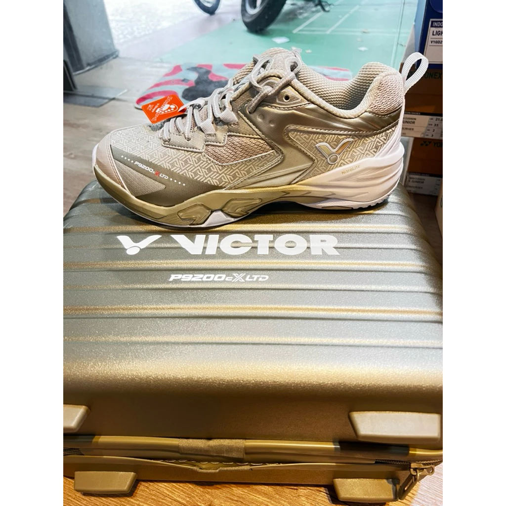 戴資穎 Victor 勝利 p9200X LTD贈送 專屬金屬造型皮箱 十週年紀念款