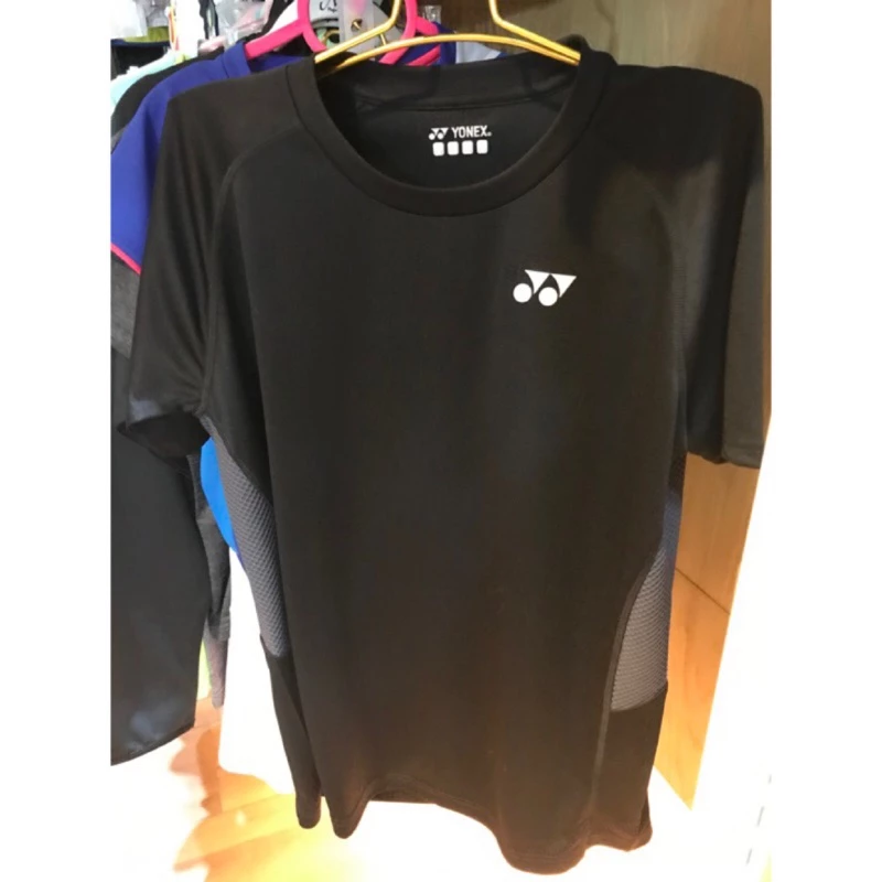 新品限量版YONEX 16443 很適合有練肌肉的猛男穿！！材質很像壓力衣！