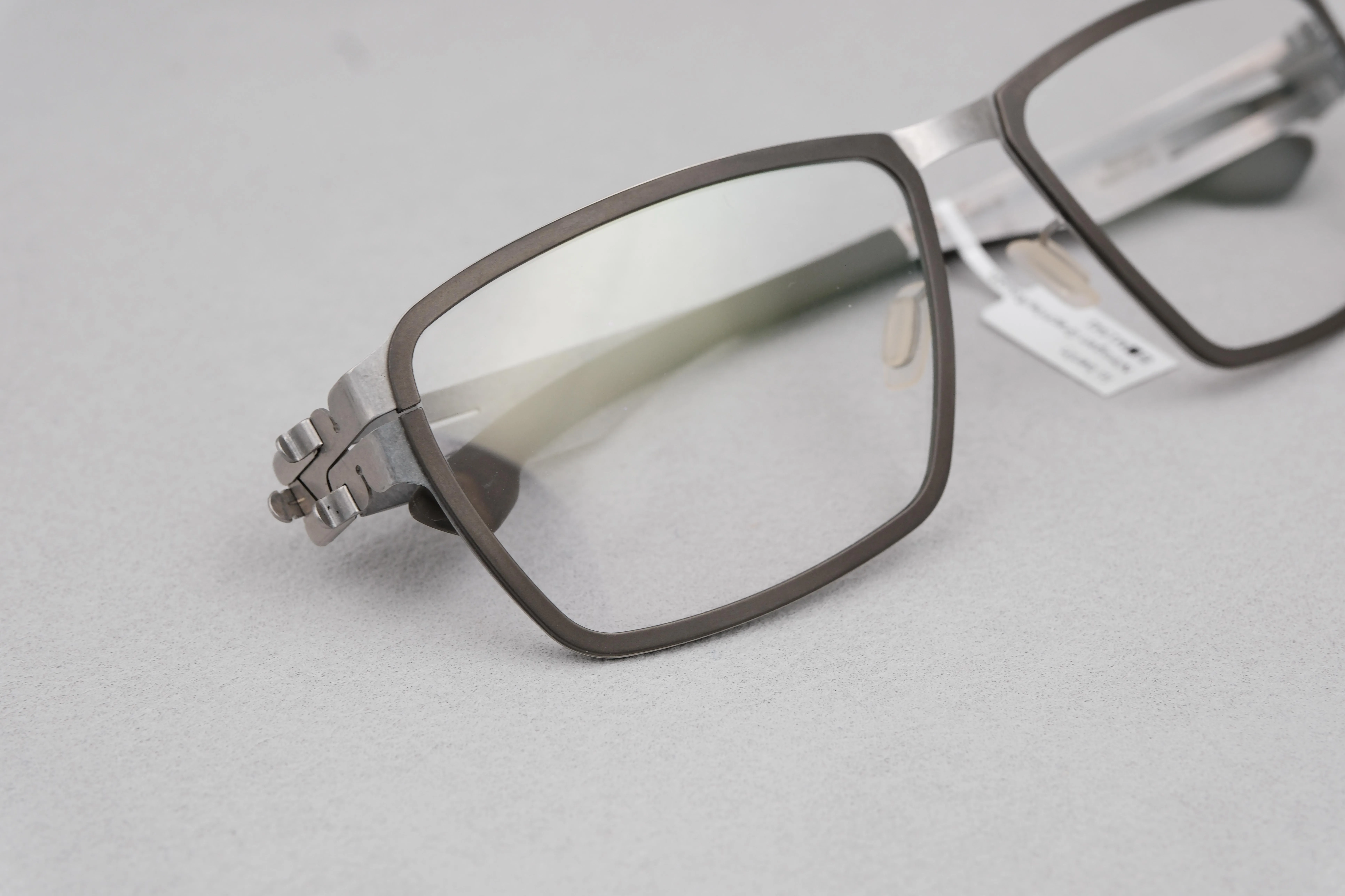 ic!berlin Nitrogen Graphite/Rough 石墨