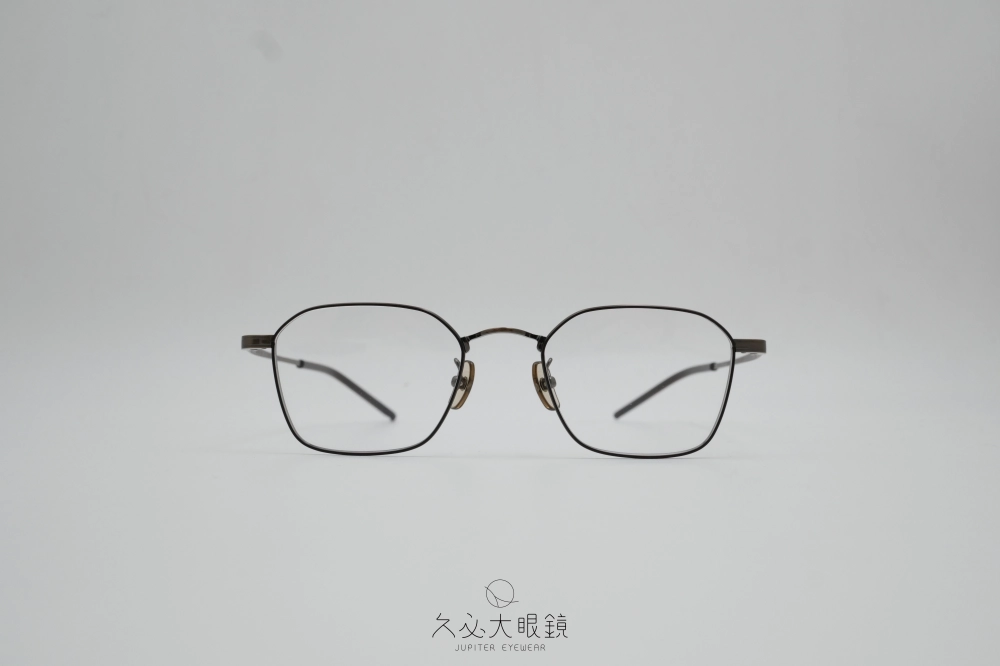 999.9 S-697T 3