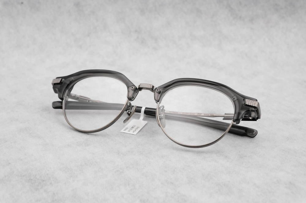 999.9 M-02 8812 HIGH END