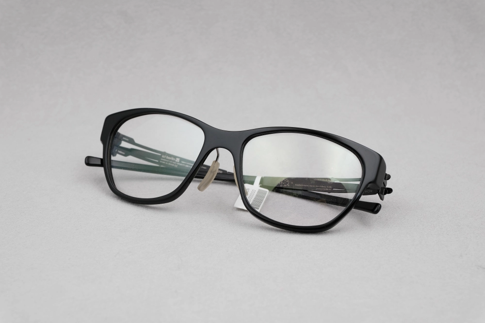 ic!berlin ic!berlin model black hol