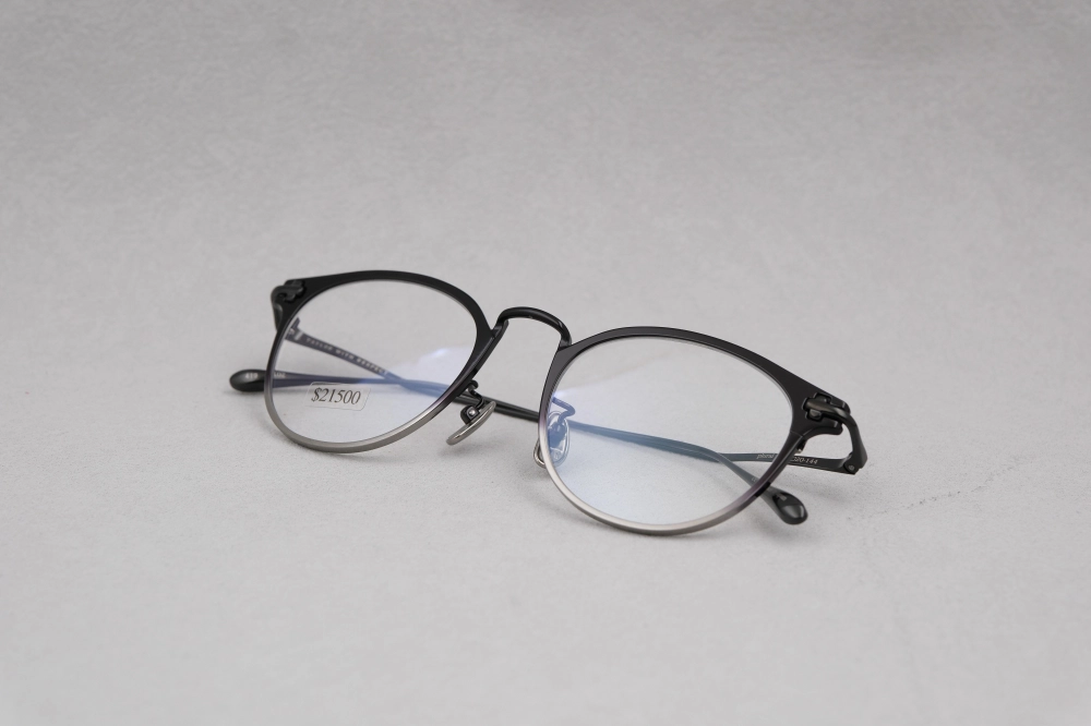 Taylor with resp plural2 col.02