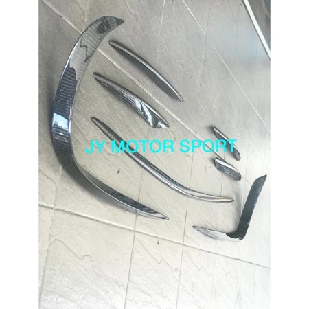 外銷精品 BENZ W213 E300 AMG 前保桿專用 碳纖維CARBON 七件式 風刀