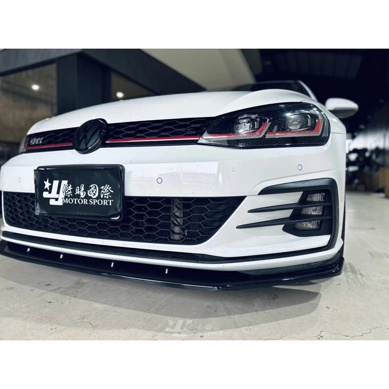全新 VW 福斯 GOLF 7.5 GOLF7.5 GTI 專用 TCR 式樣 前下巴 空力套件