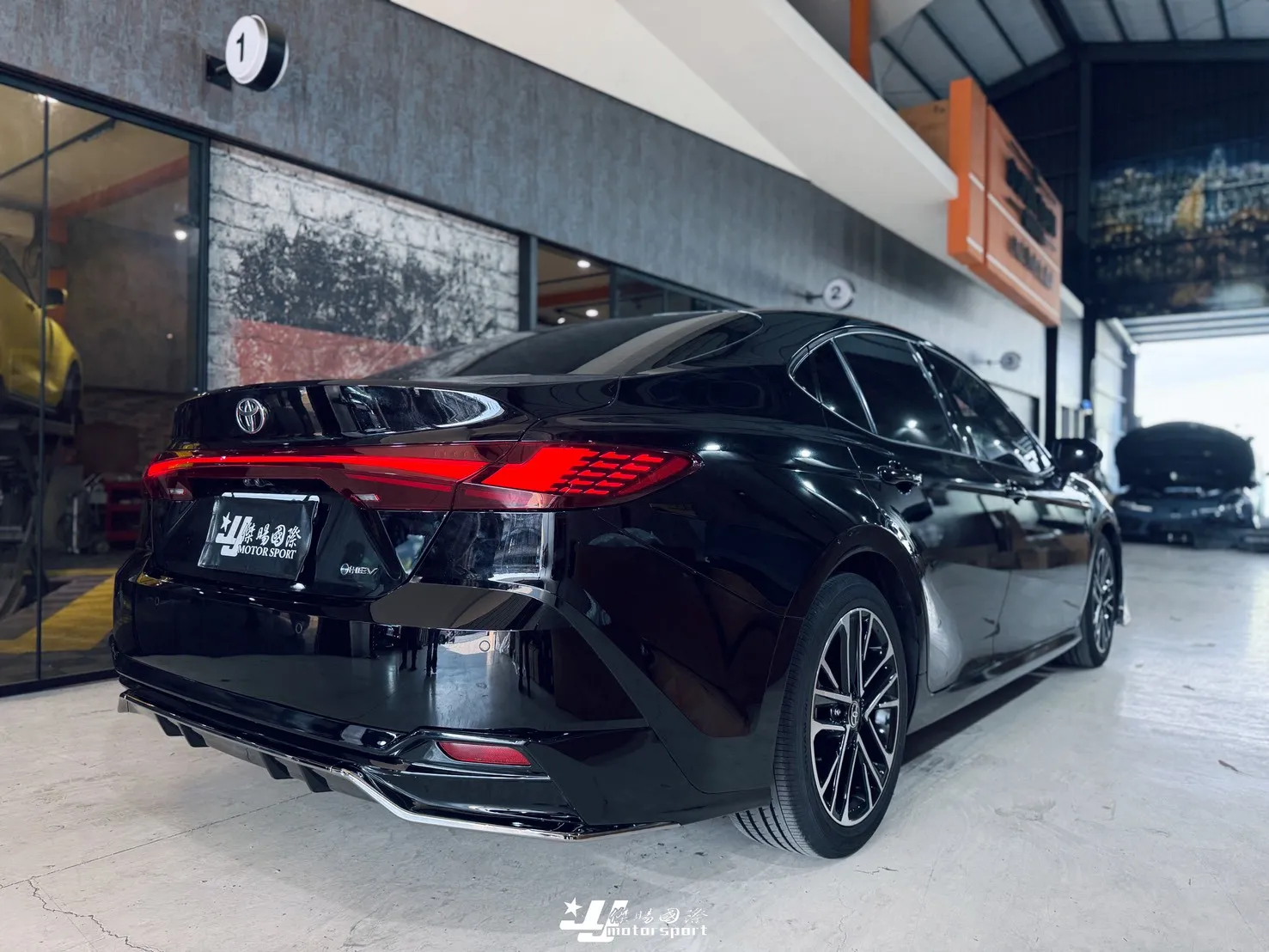 全新 TOYOTA CAMRY9 CAMRY 9代 2025-2026 PLUS款 後下巴 亮黑