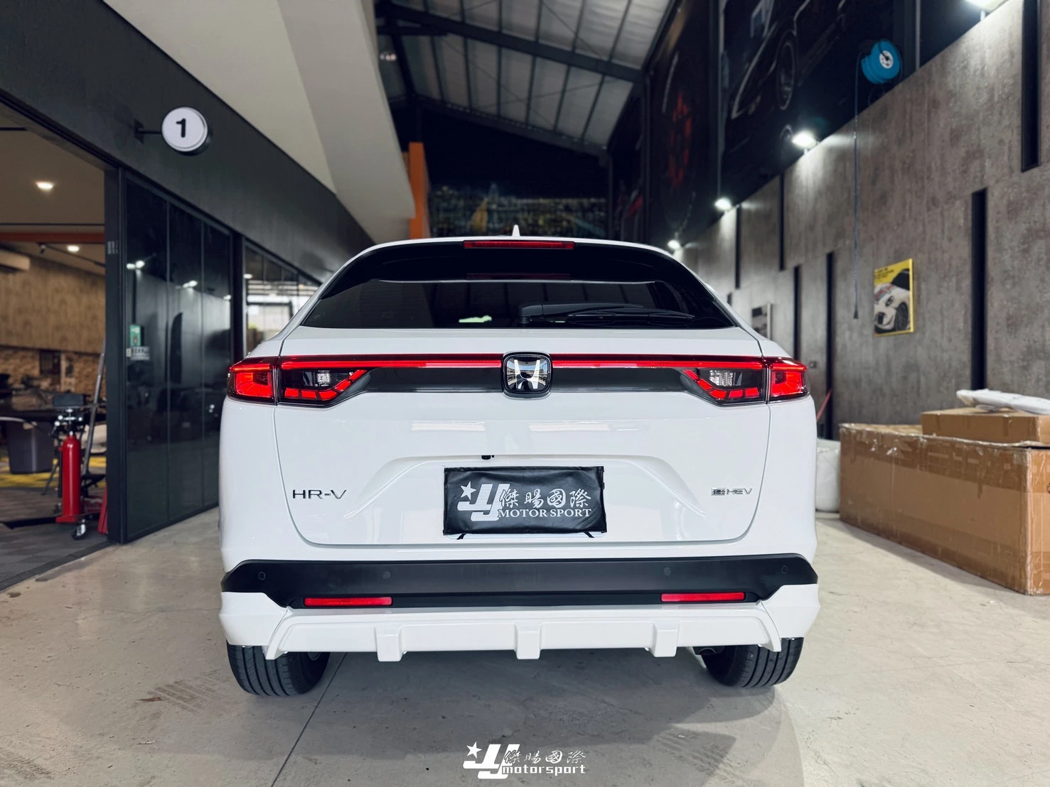 全新 HONDA HRV 2022 2023 2024 年 無限 樣式 前下巴 後下巴 側裙 含烤漆