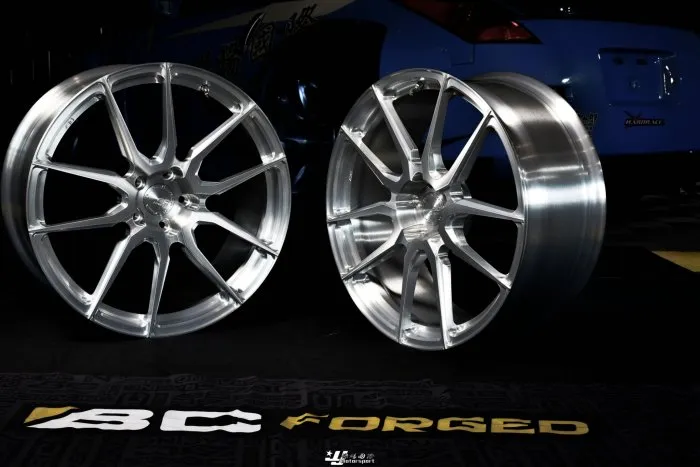 全新 BC FORGED EH172 單片式 1-PIECE 20吋 8.5J ET35 鍛造鋁圈 刷絲 高亮銀 0 直購