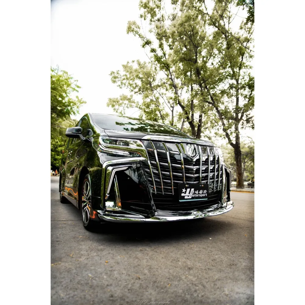 全新 TOYOTA ALPHARD 18 19 年 小改 MODELLISTA 款 前保桿 後下巴 側裙 素材