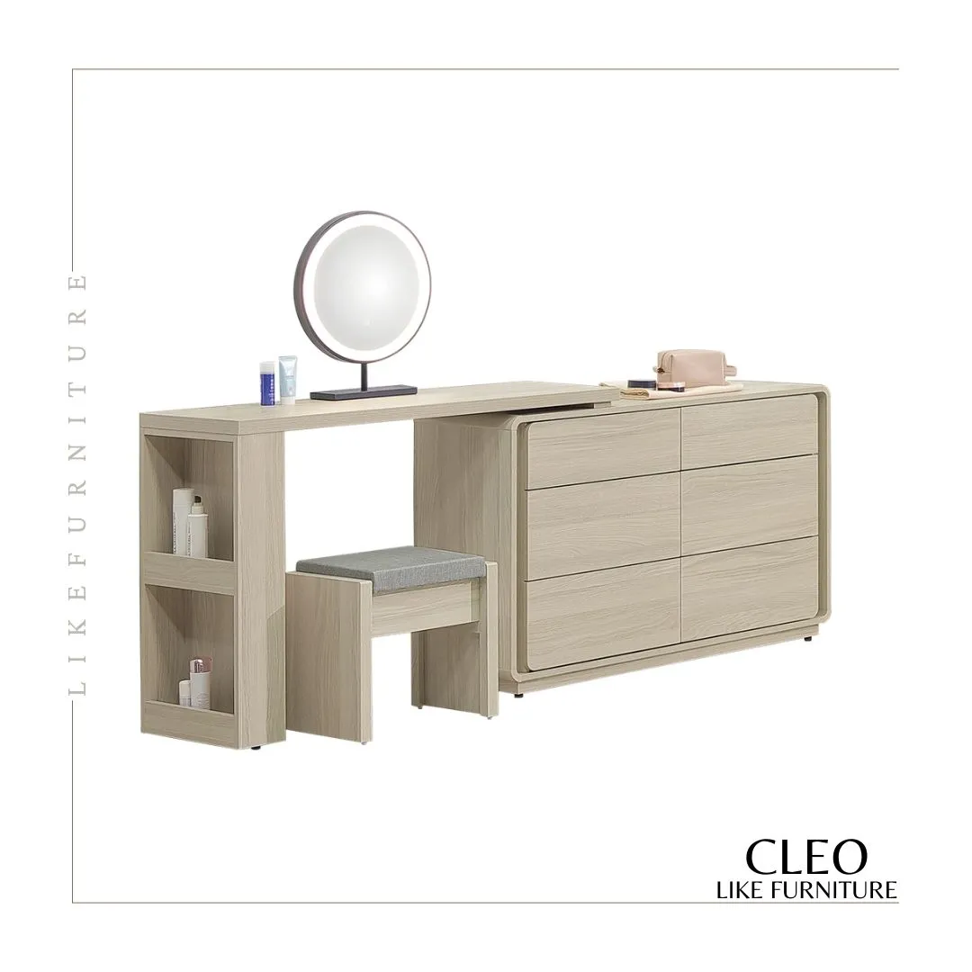 CLEO
