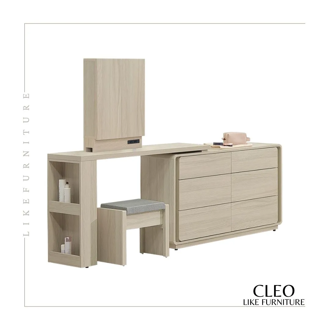 CLEO
