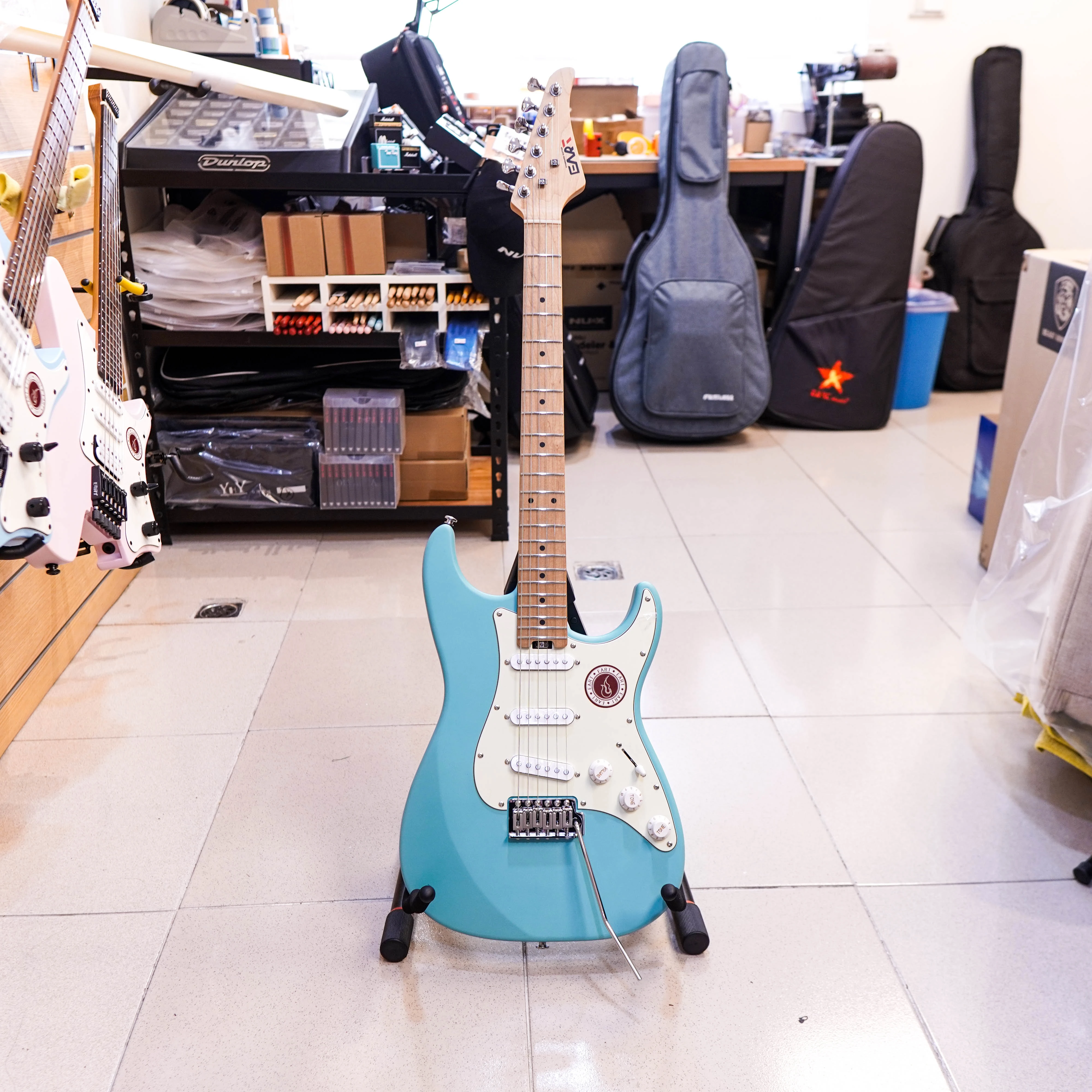 EART ST-1 電吉他