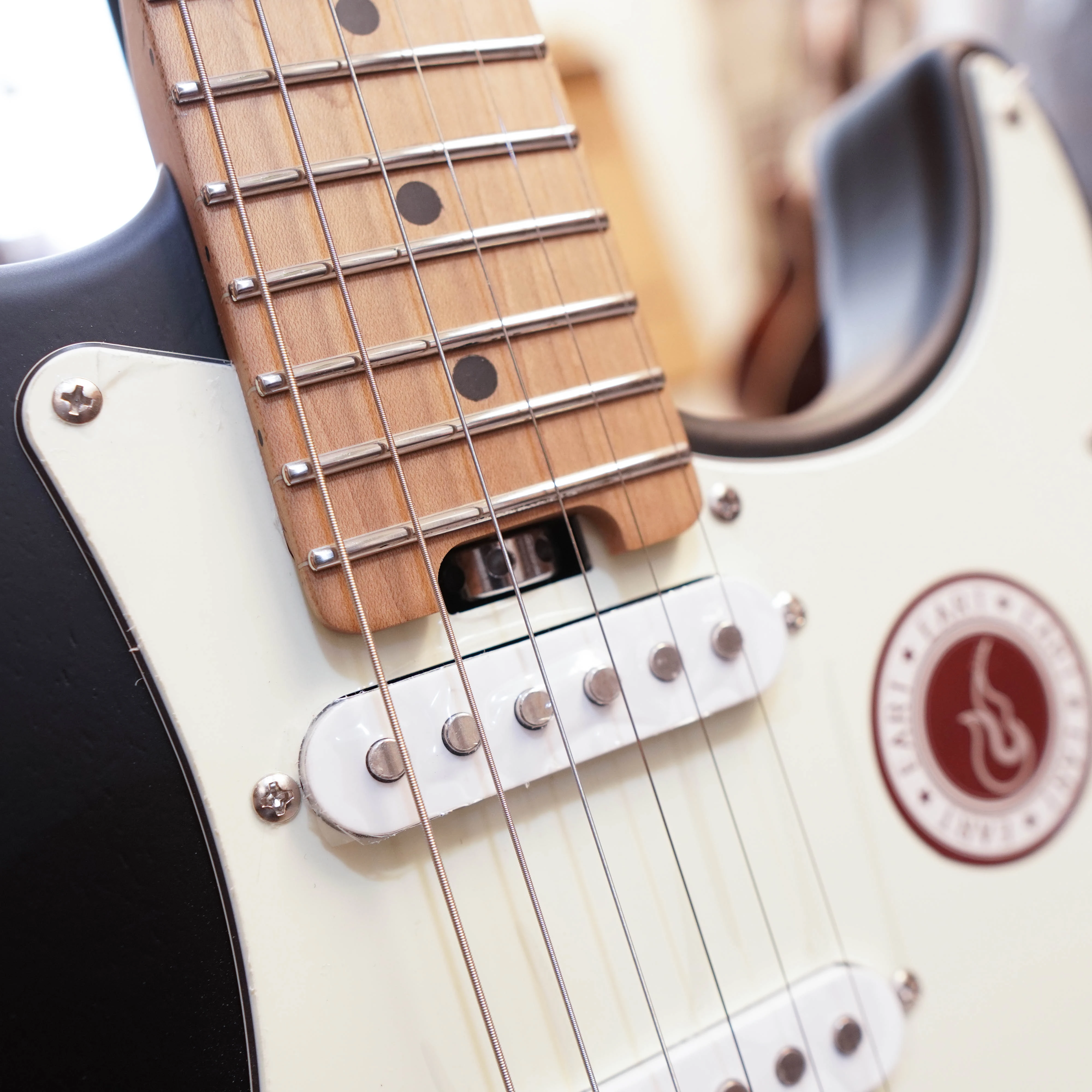 EART ST-1 電吉他