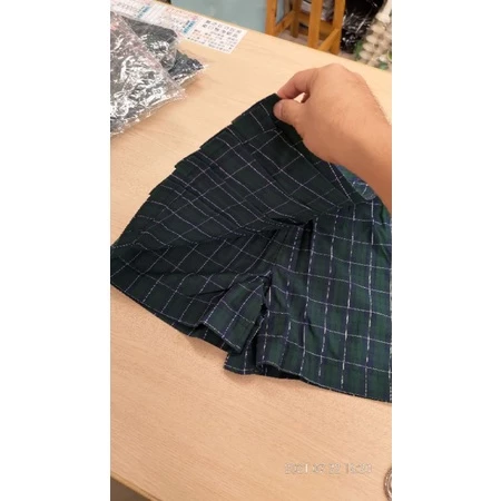 仁愛國小夏季制服女生褲裙，是褲子也是裙子