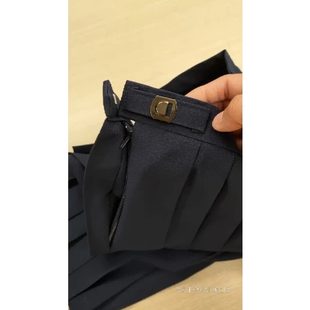 仁愛國中女生制服百摺裙，國中通用款，師大附中國中部