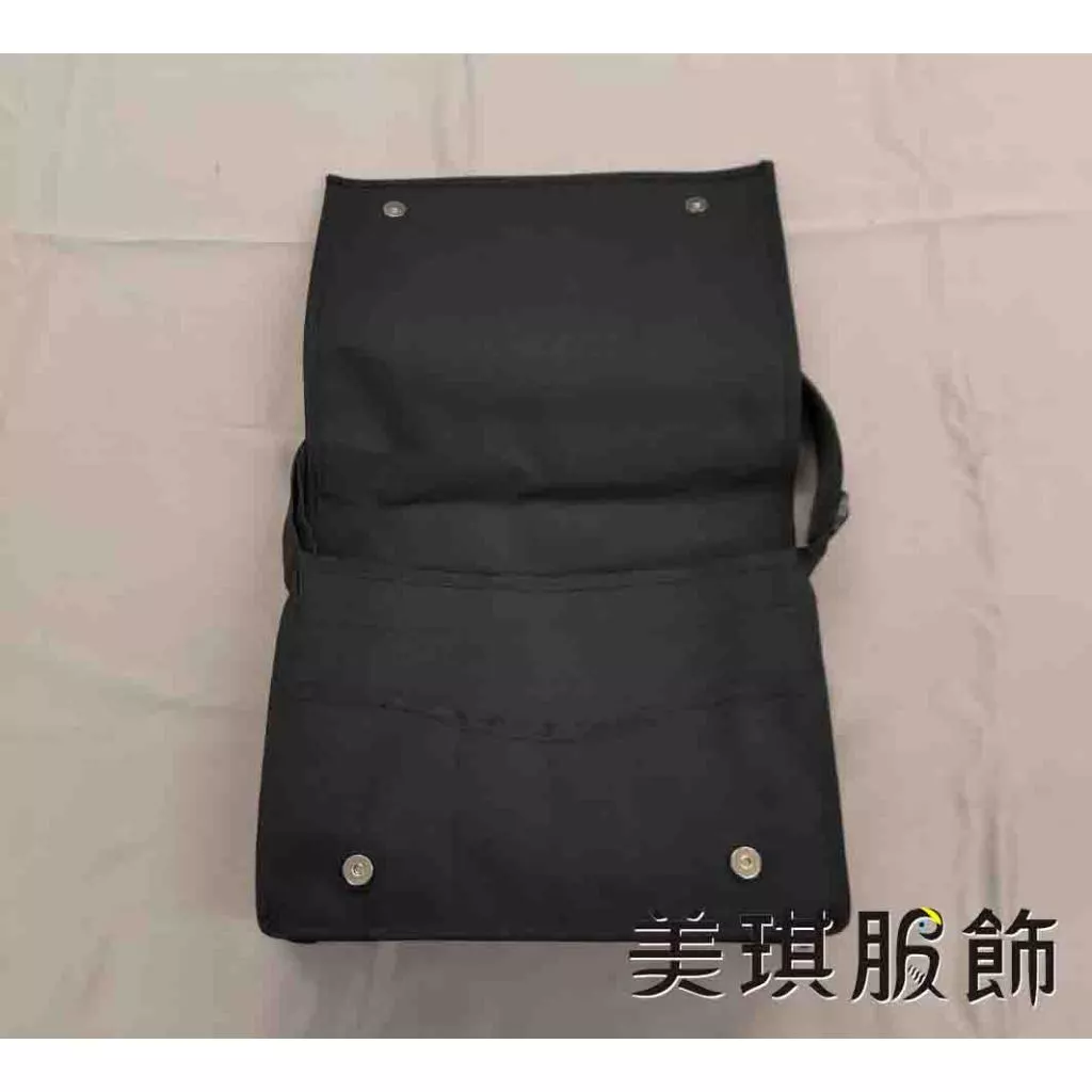景美女高書包，景美女中，成功高中，超大容量，黑色書包，側背包，復古包，大書包另有素面書包，代客刺繡客製化