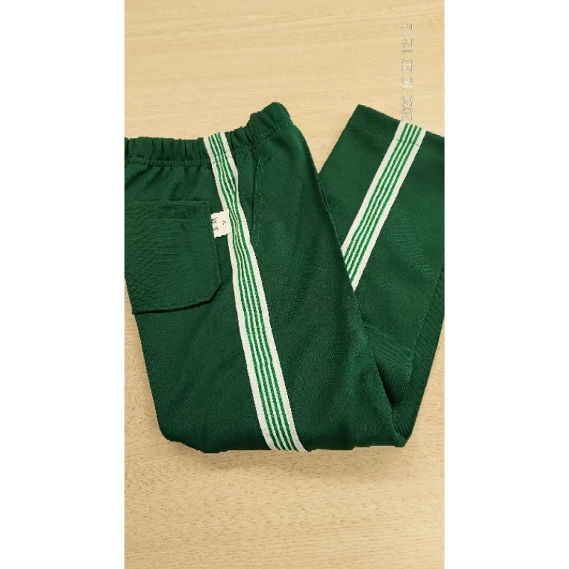 仁愛國小冬季運動服裝