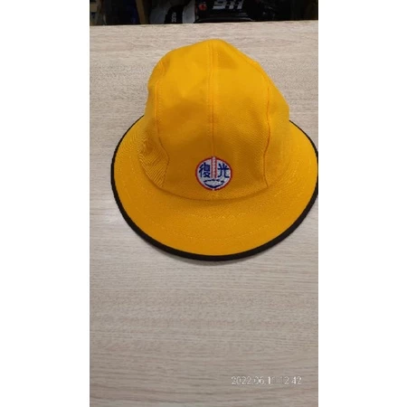光復國小男女生升旗帽，刺繡校徽，櫻桃小丸子