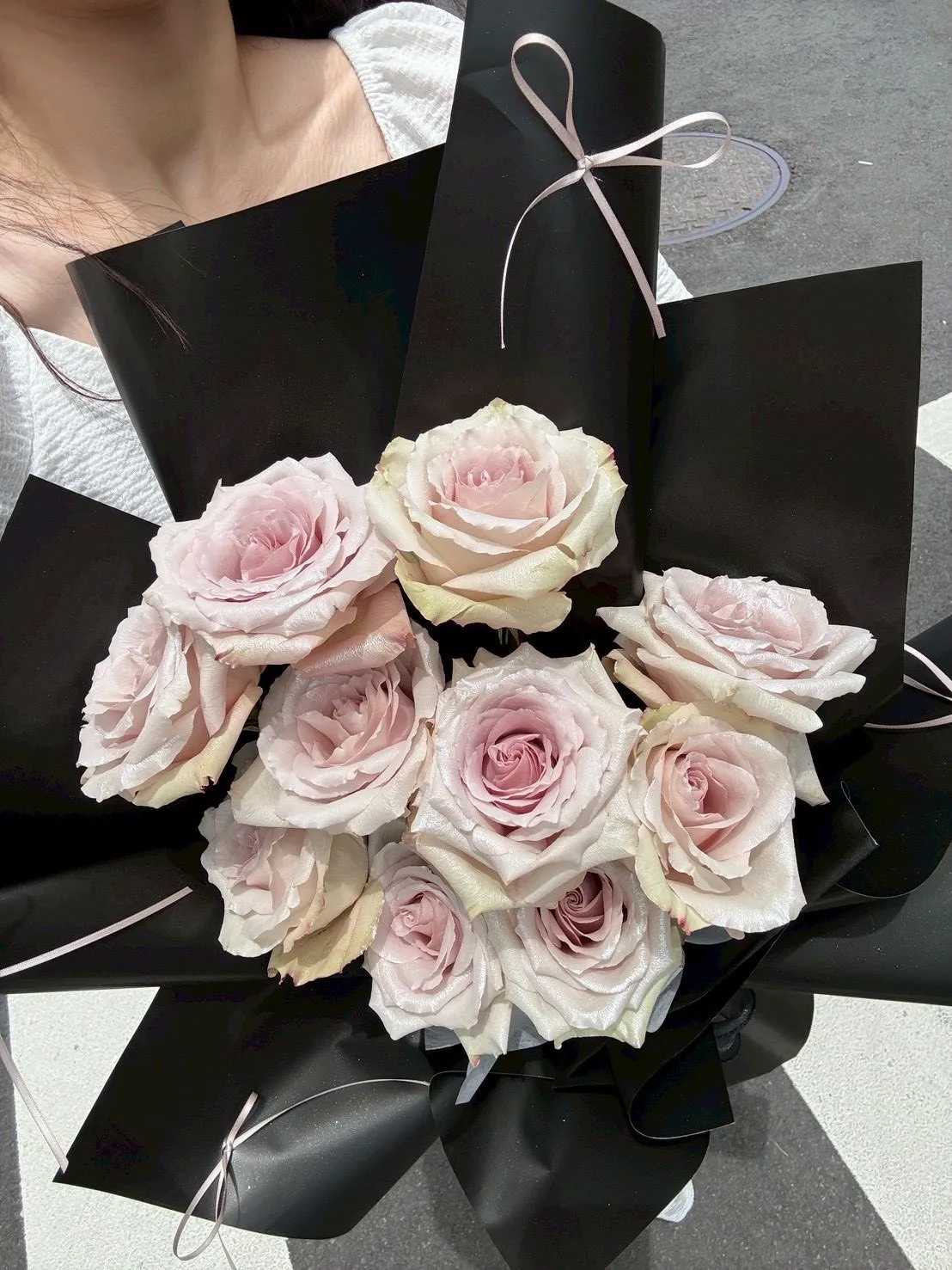 黑緞玫瑰花束