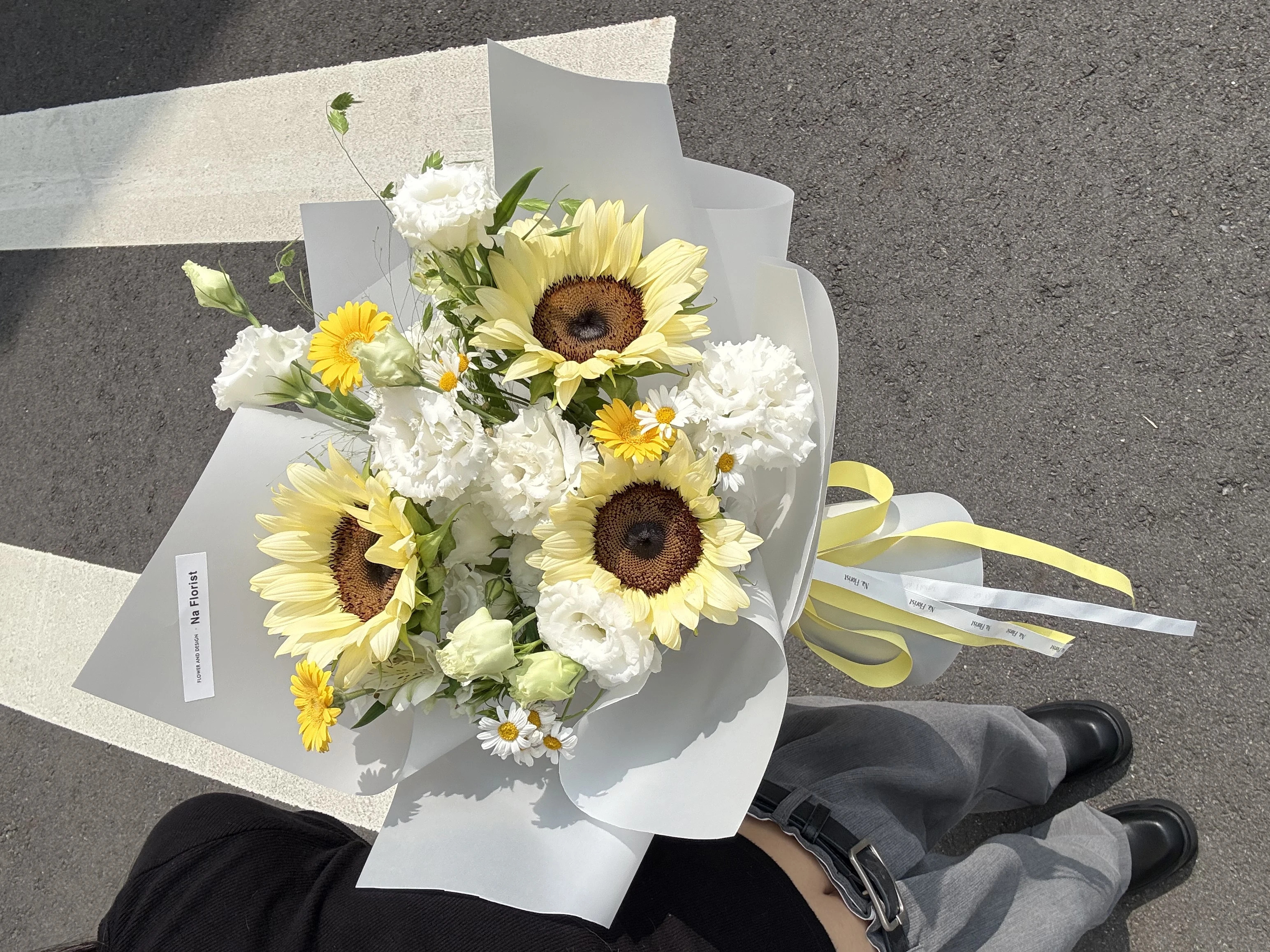 奶油向日葵花束