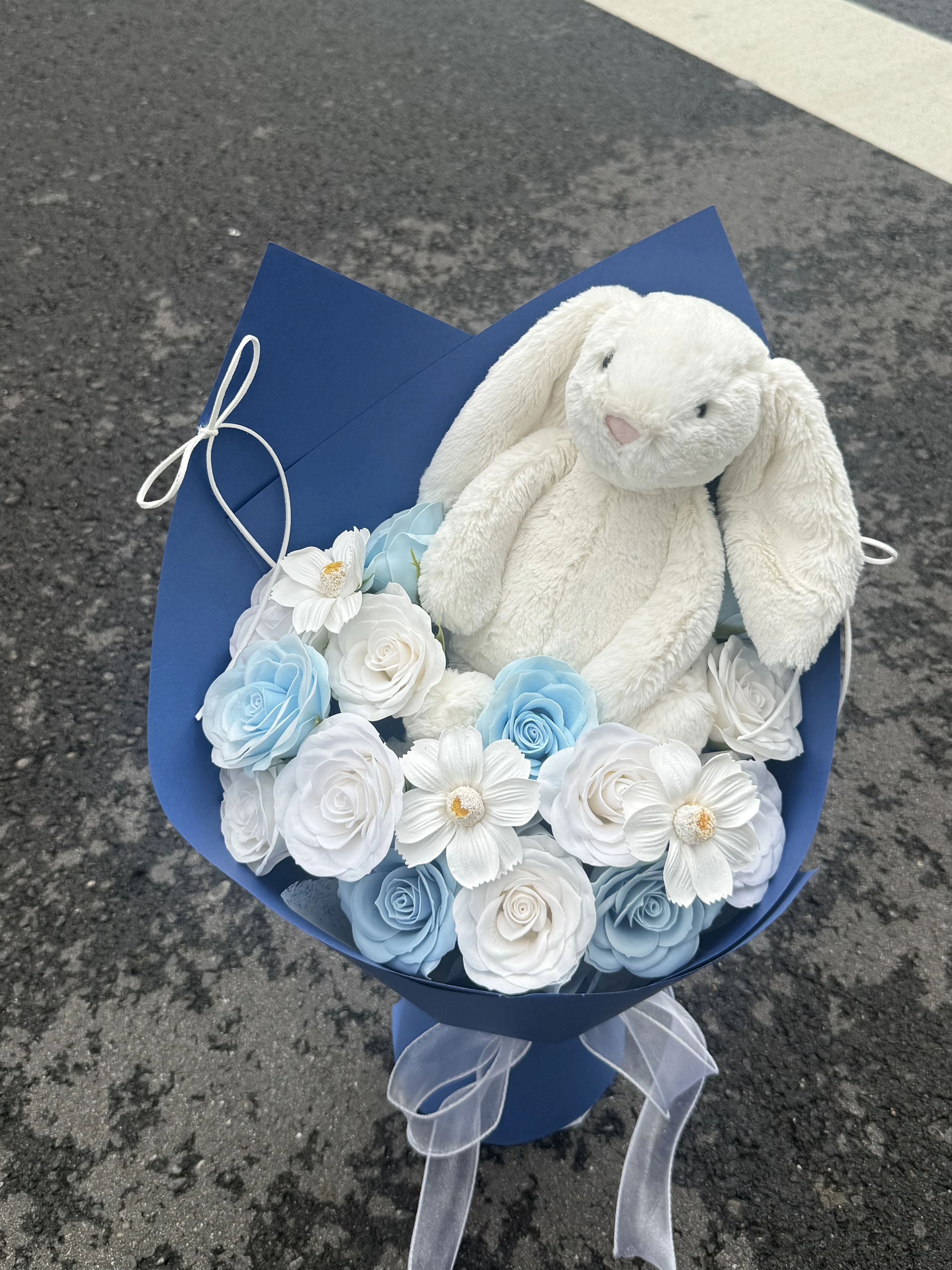 藍系包裝Jellycat香皂花束