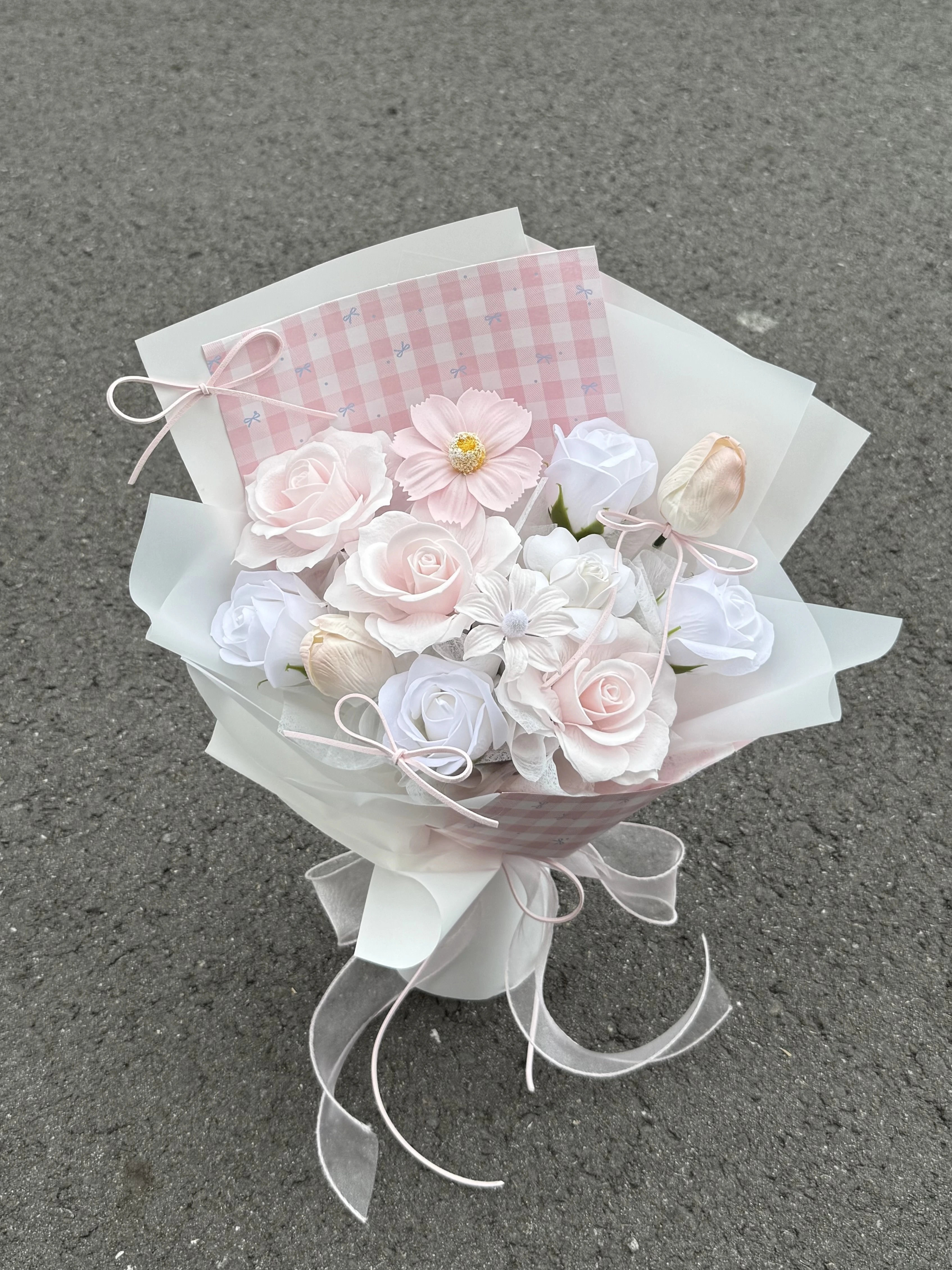色彩格子香皂花束
