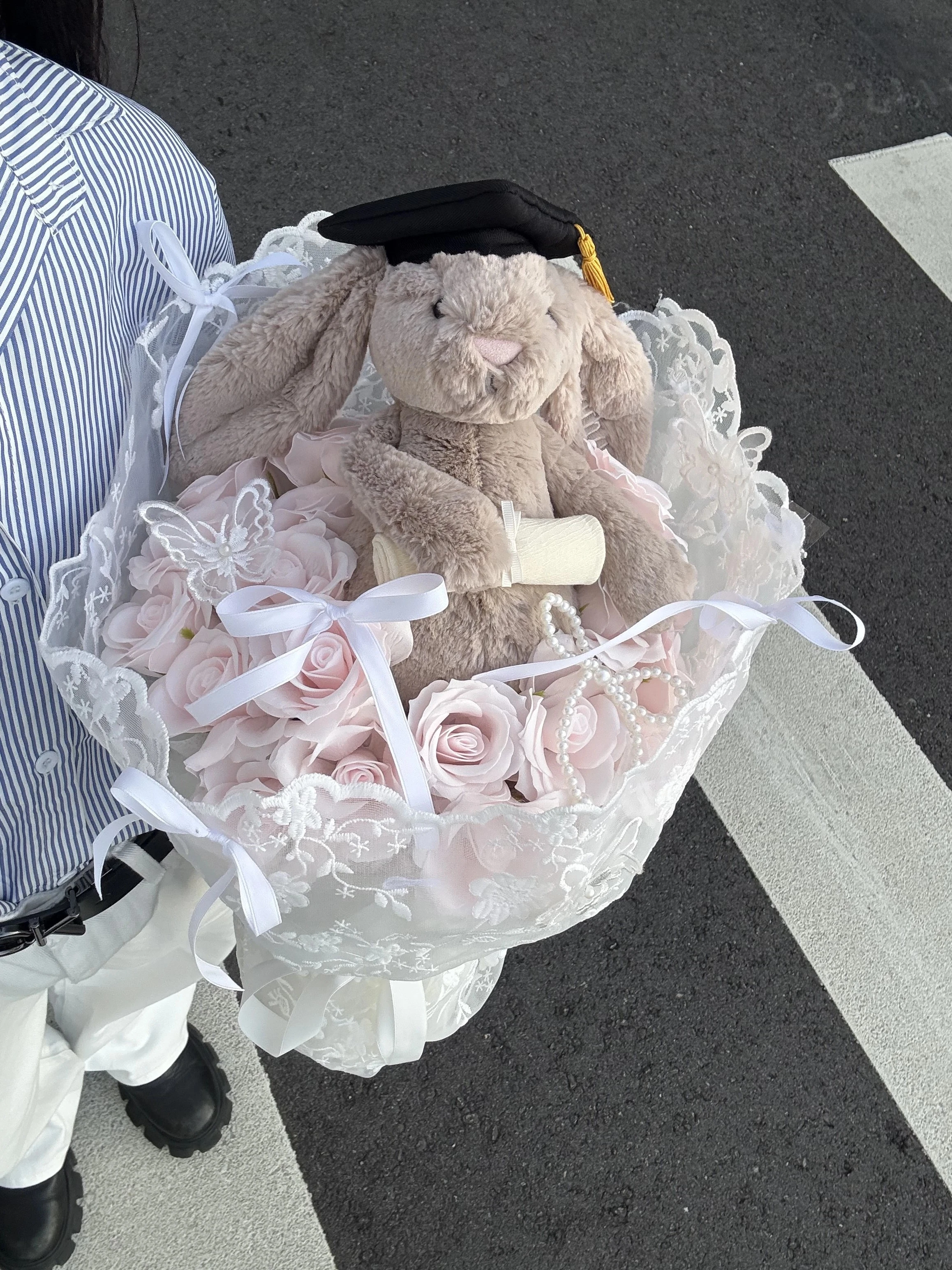 Jellycat 蕾絲畢業花束