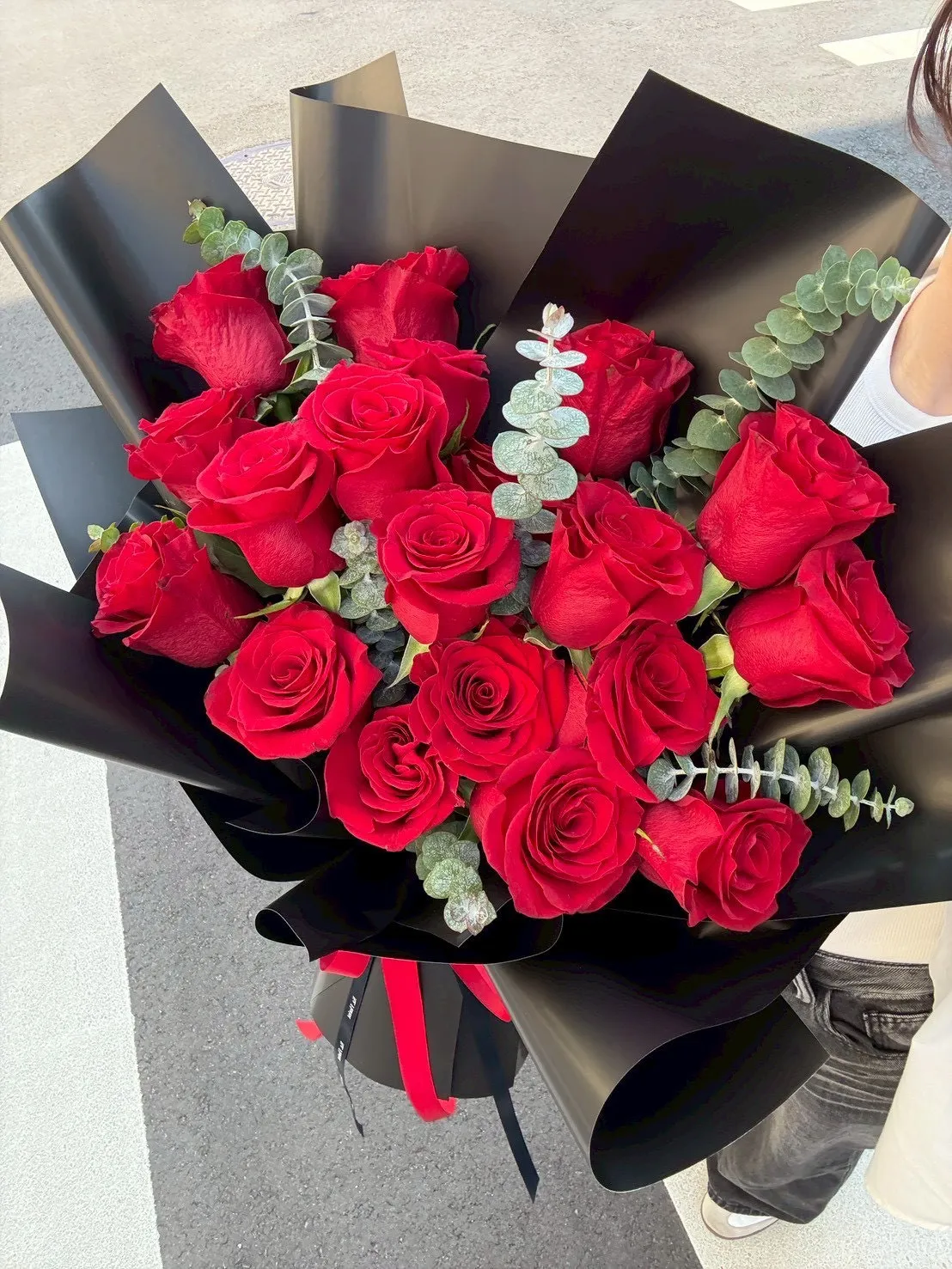 烈焰鮮紅玫瑰花束