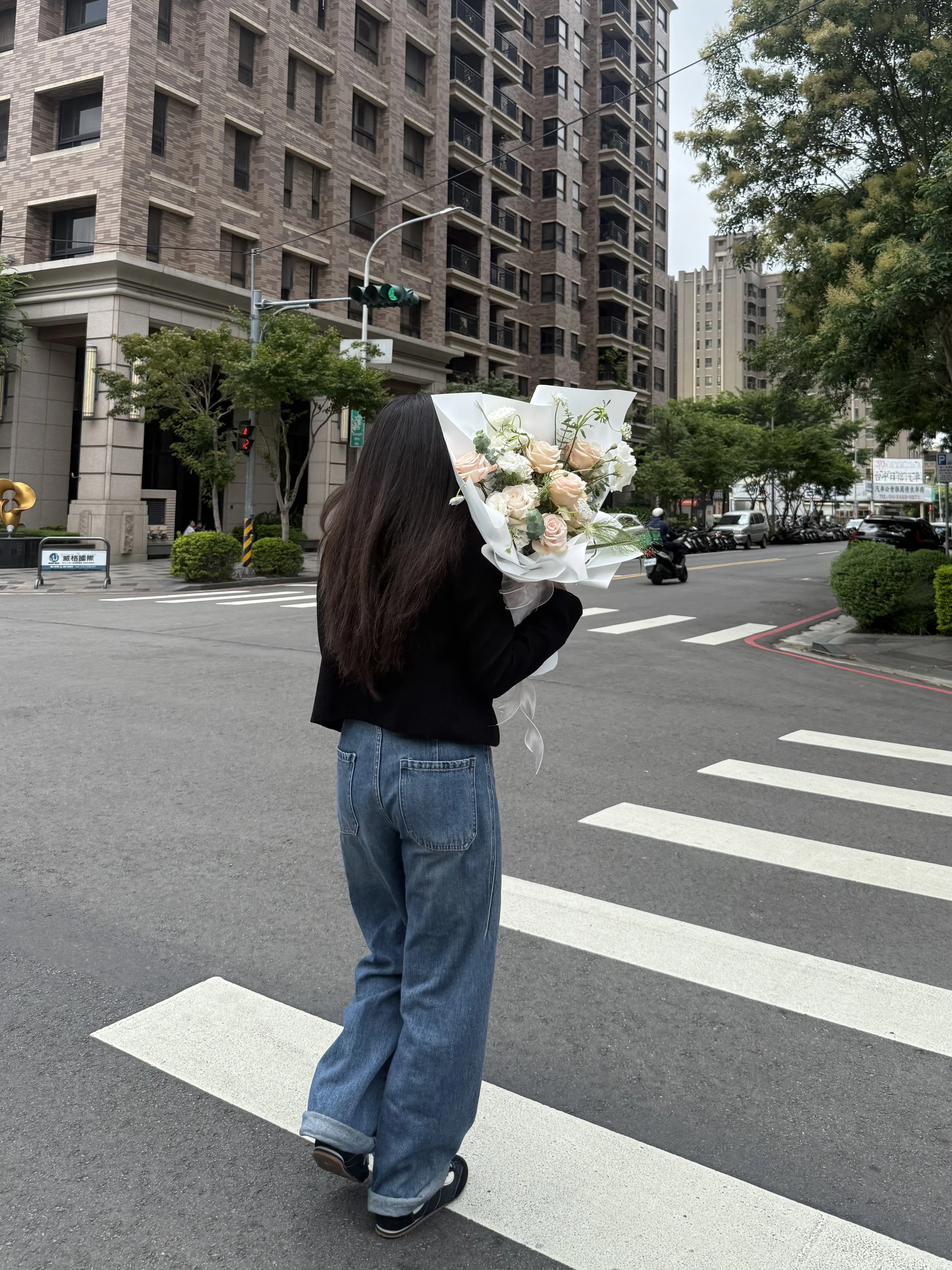 粉玫瑰花園鮮花