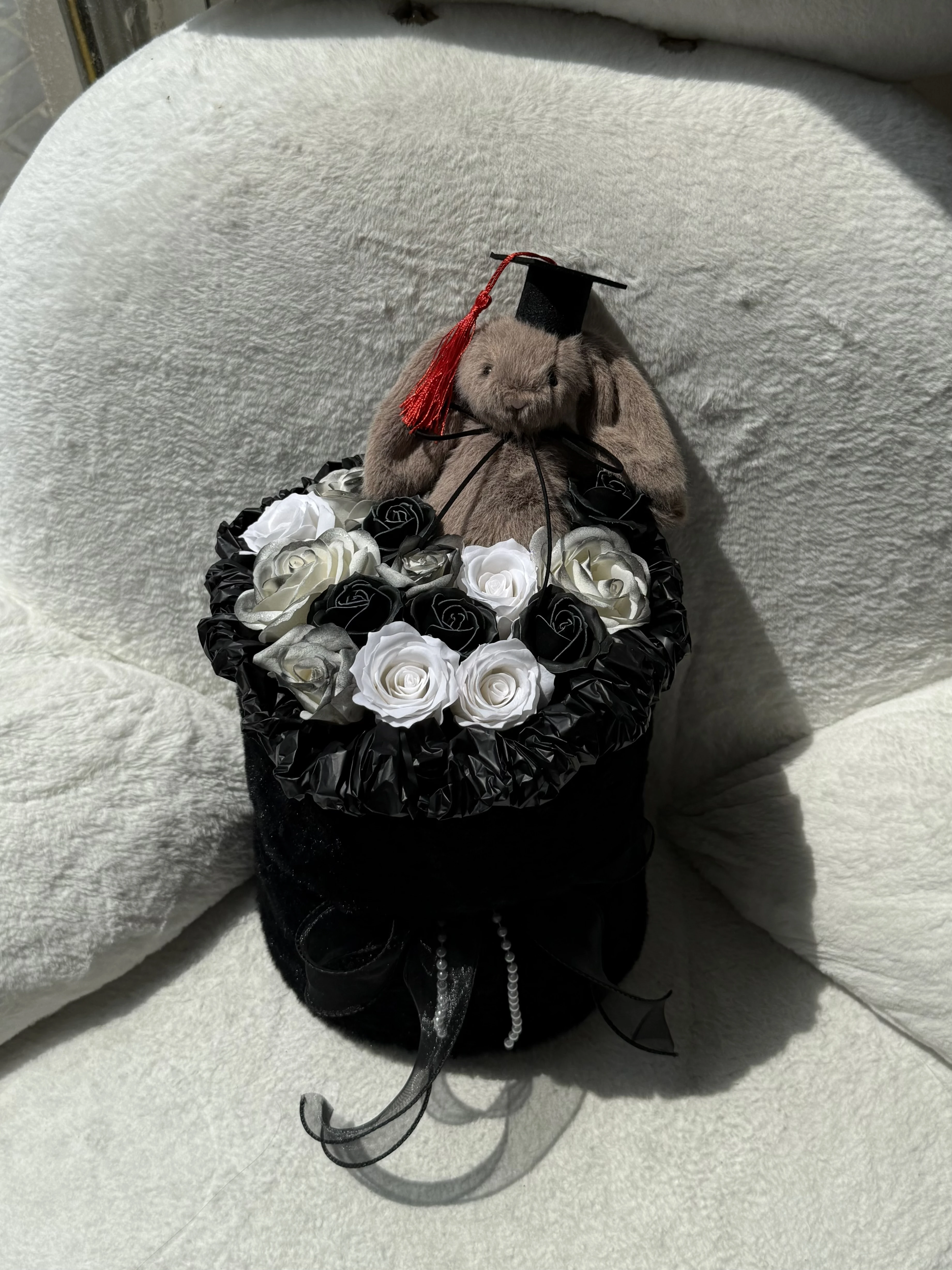 Jellycat畢業抱抱桶