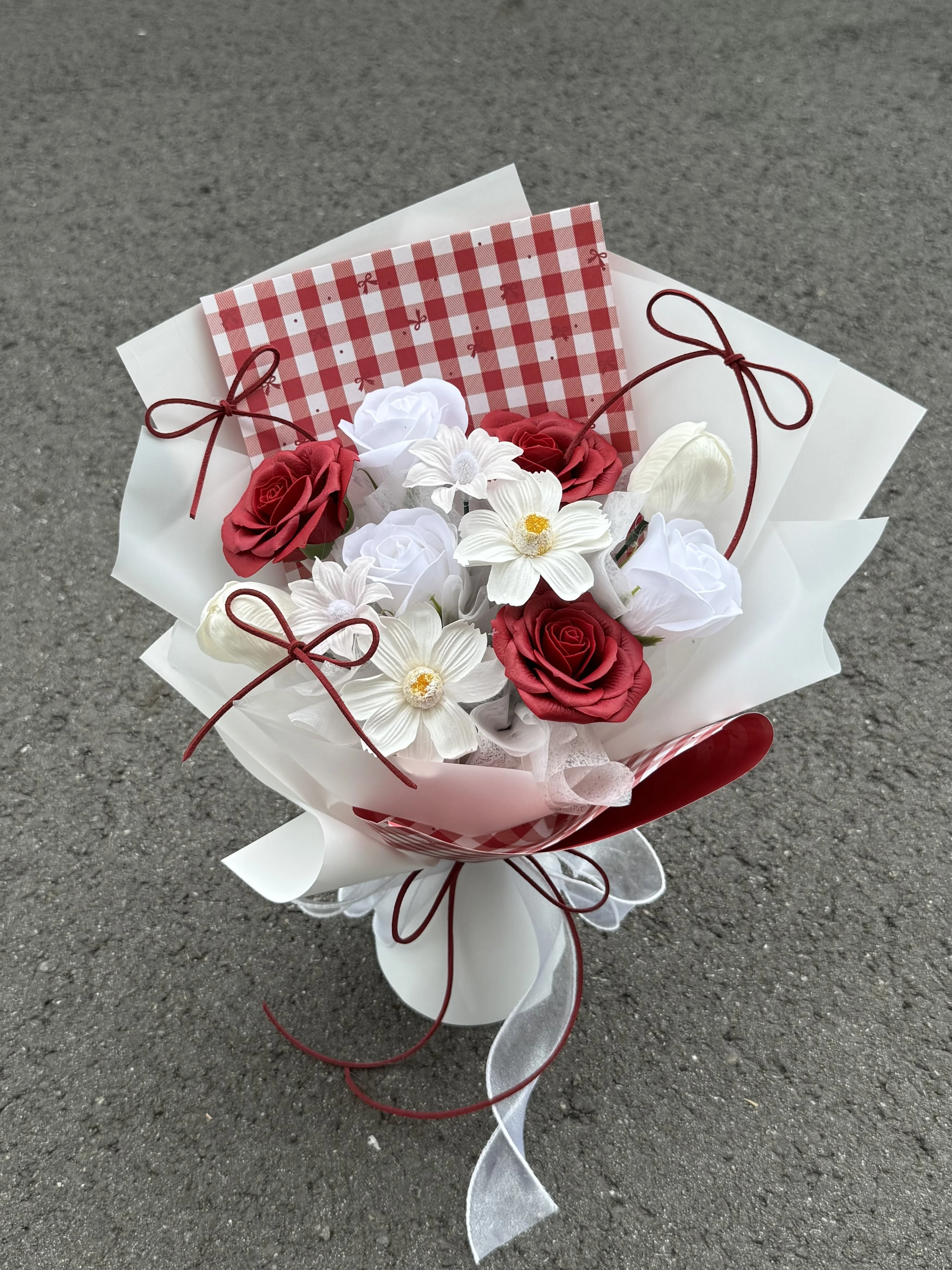 色彩格子香皂花束