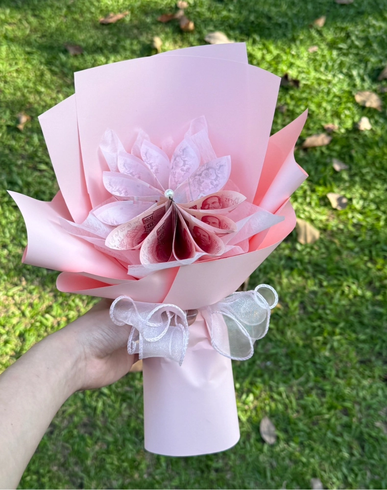  一朵小粉有錢花花束