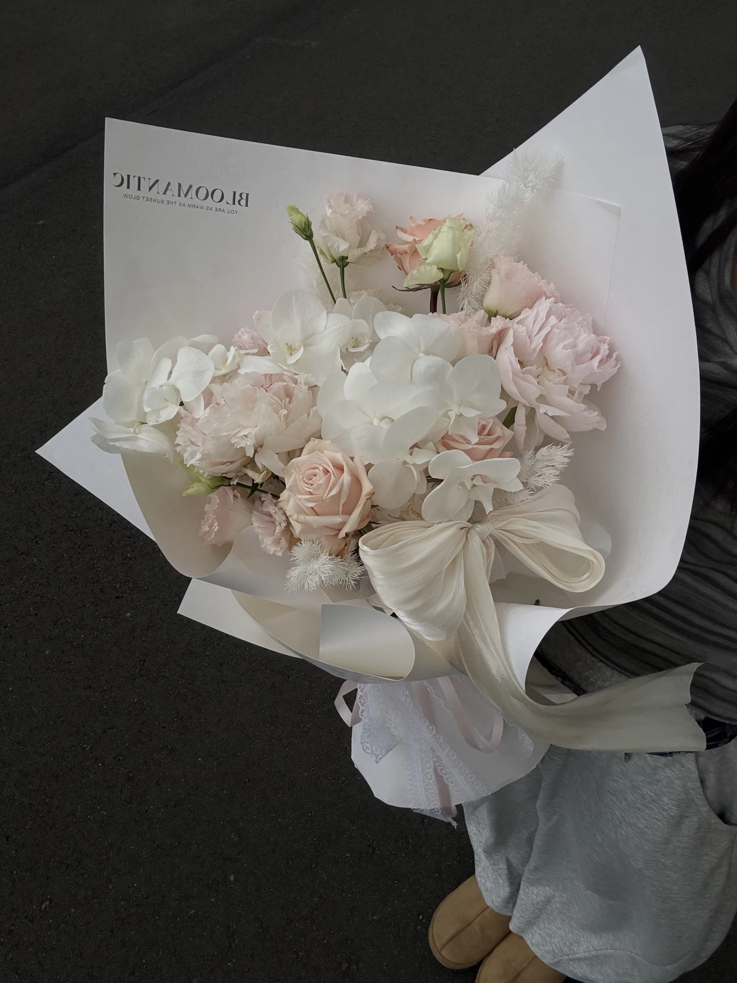 蝴蝶粉白系鮮花