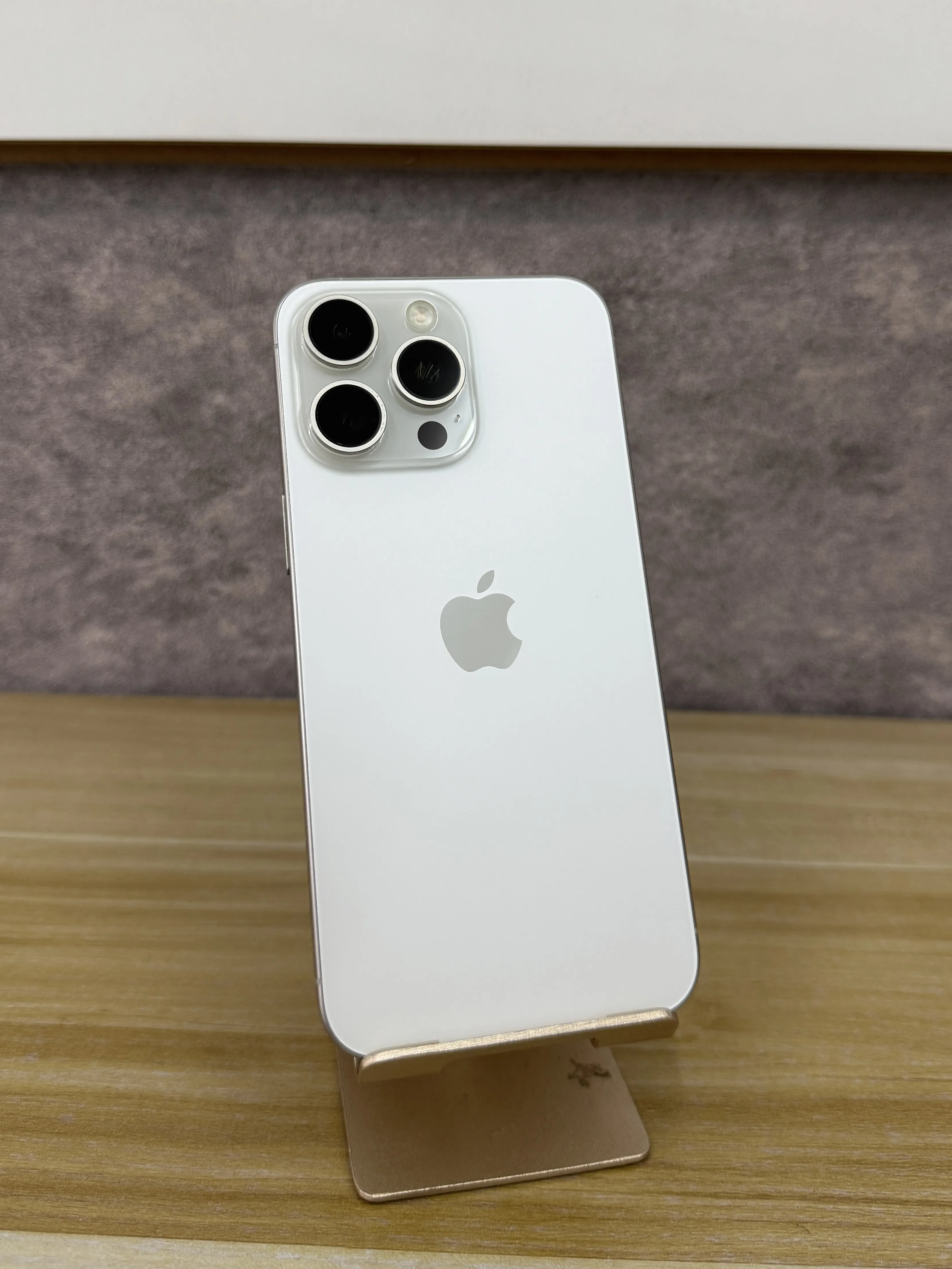  iPhone 15 Pro Max 512G【少年機通訊館嚴選二手機】