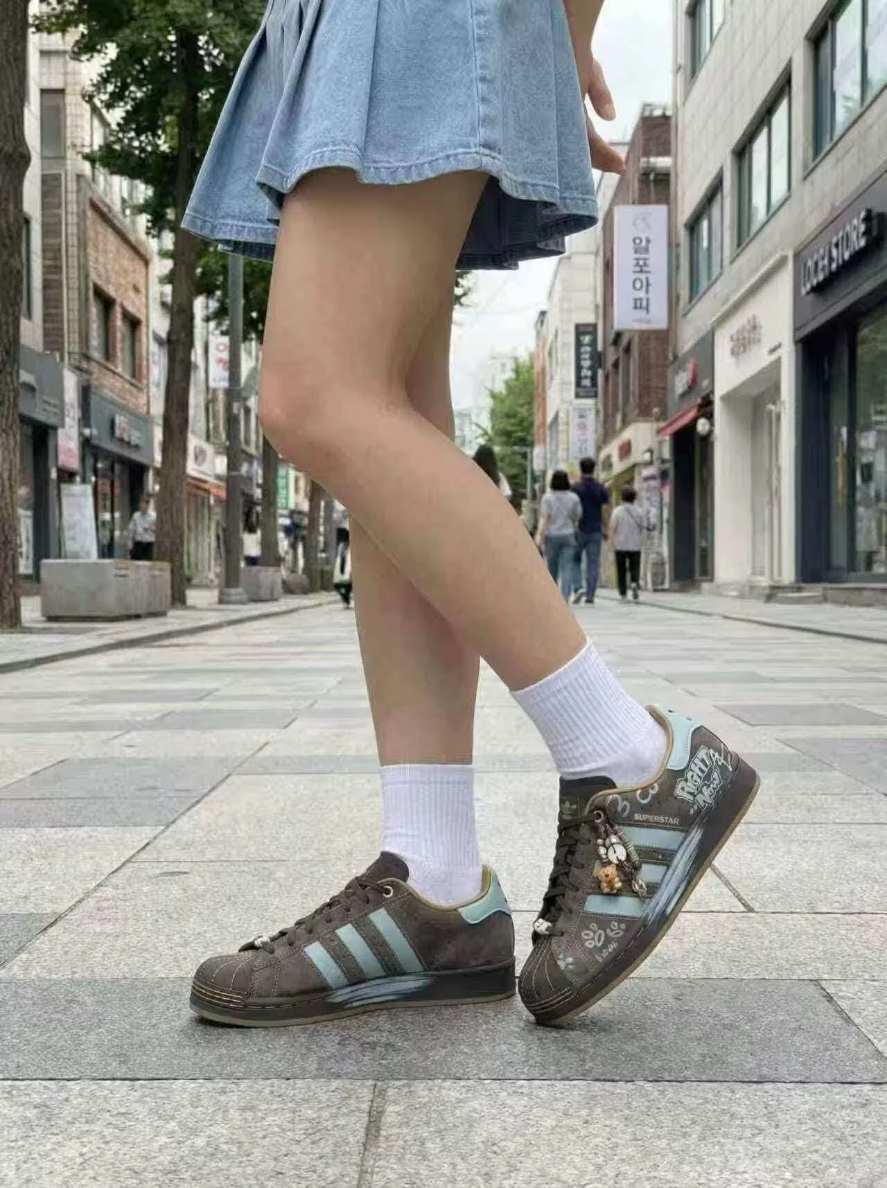 個性化客製球鞋ADIDAS即刻出發