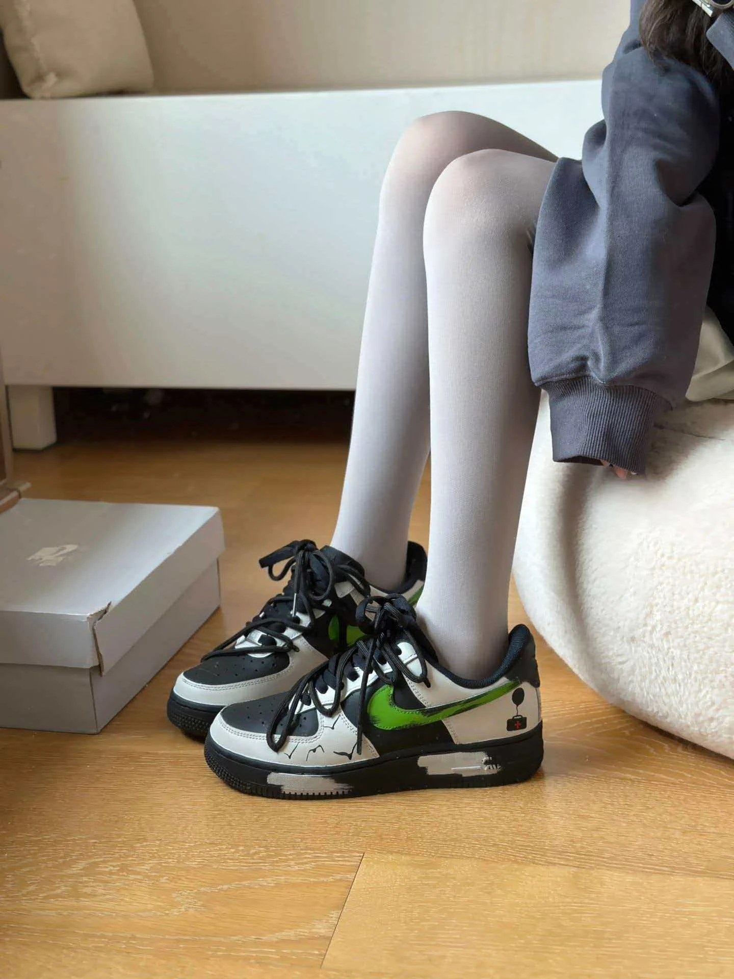個性化客製球鞋NIKE愛與和平