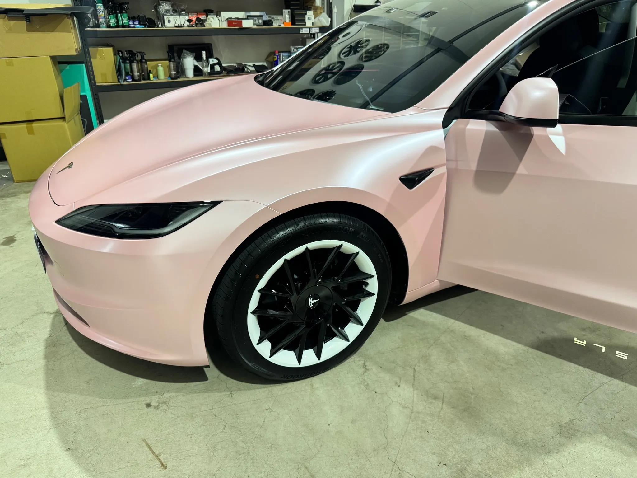18吋輪框節能蓋-【M2款】( Model 3 2023+)