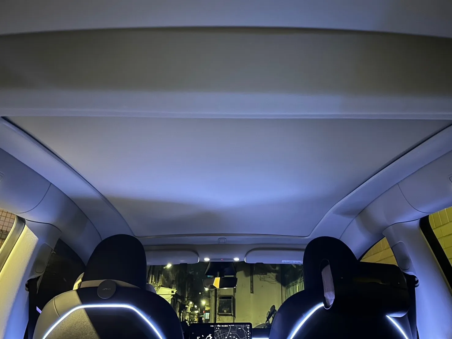 電動遮陽簾( 新/舊 Model Y )