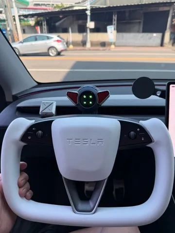 YOKE方向盤( 煥新版 Model 3/Y)