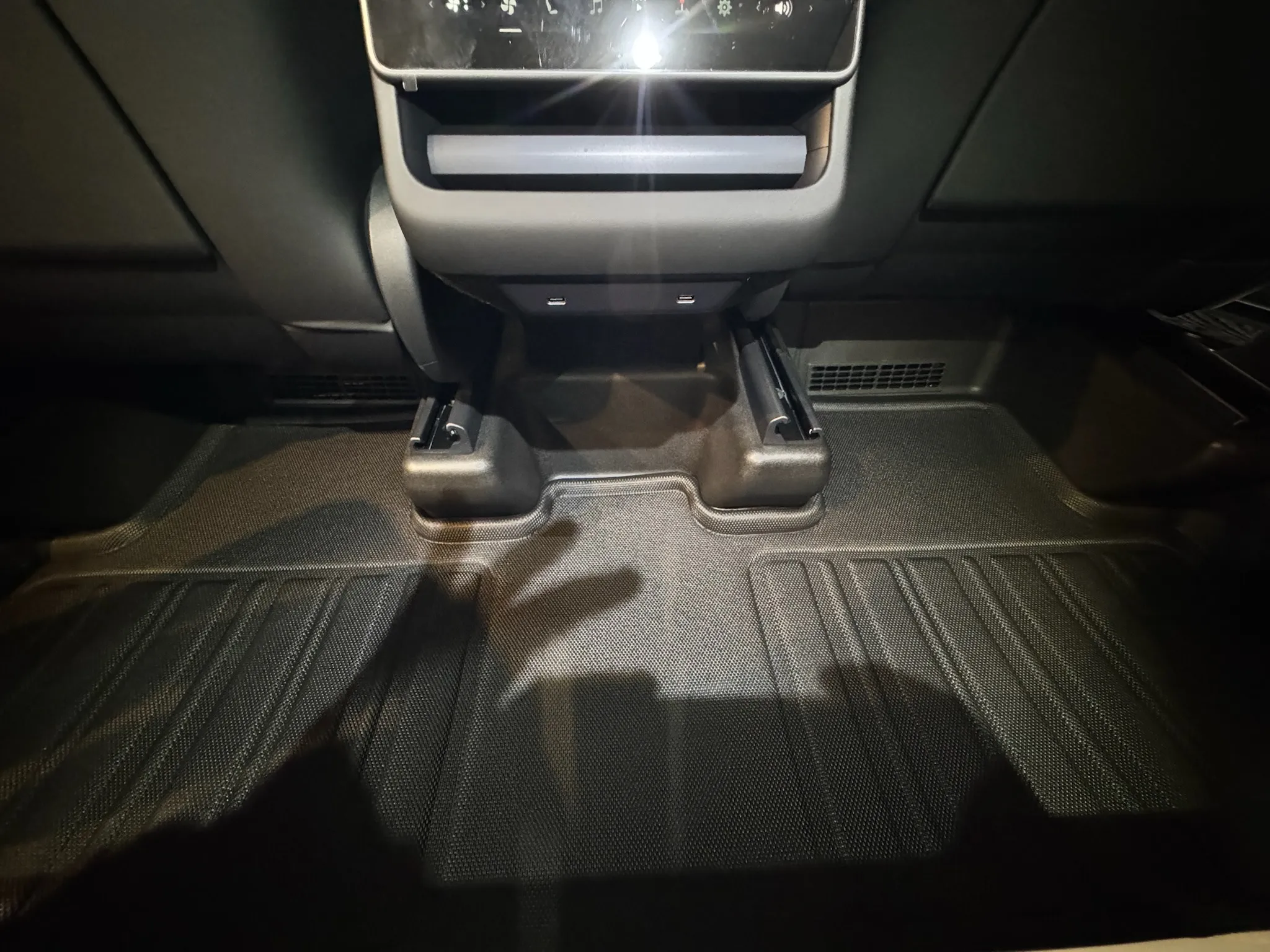 前座滑軌護角( 煥新版 Model Y 2025+ )